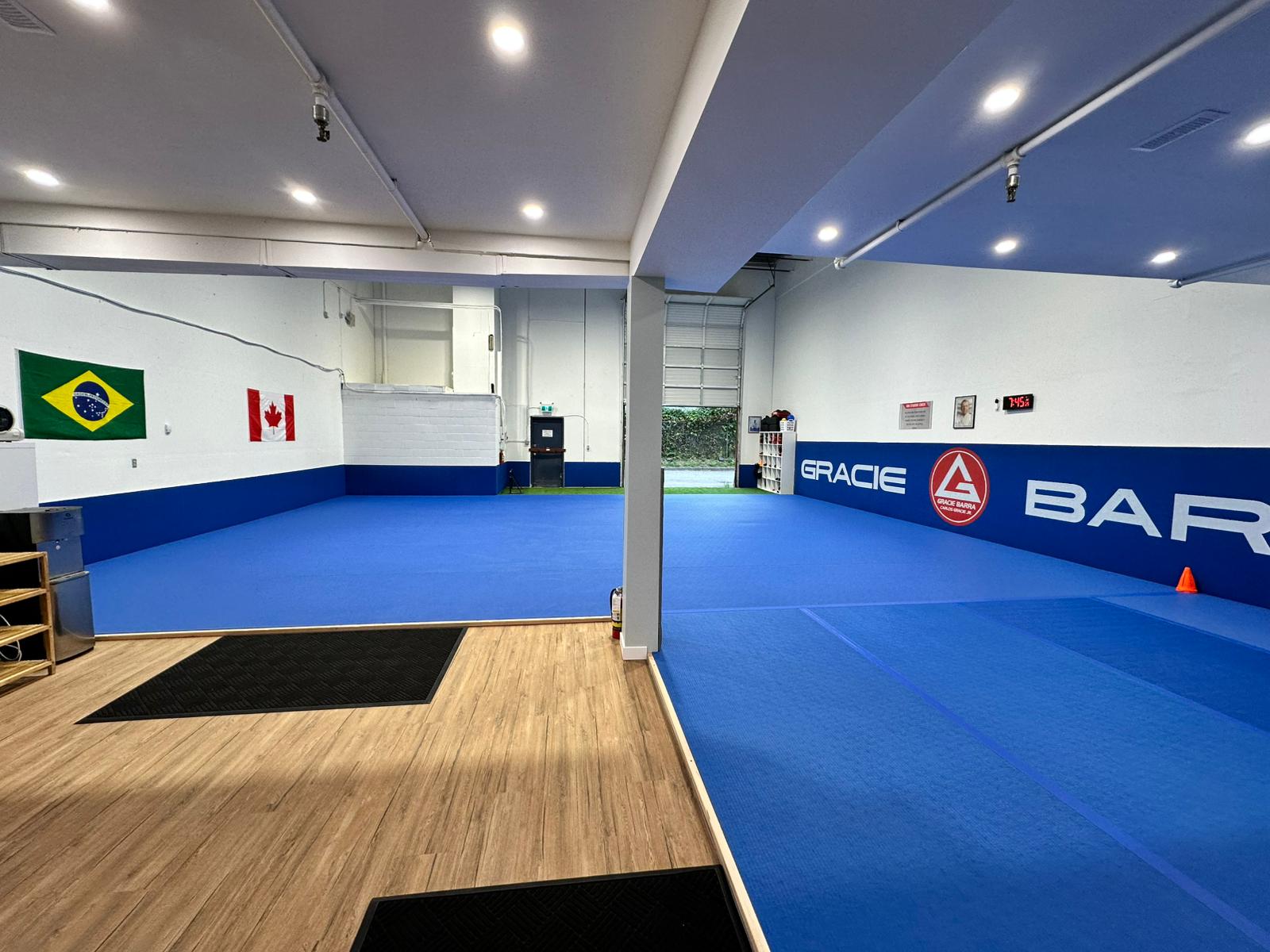 GB Maple Ridge New School. Mat